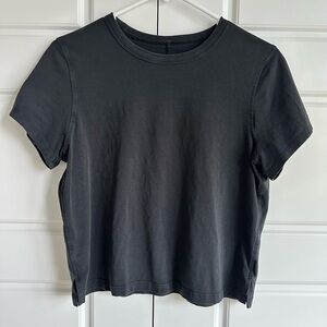 Size 6 Lululemon Crop Top